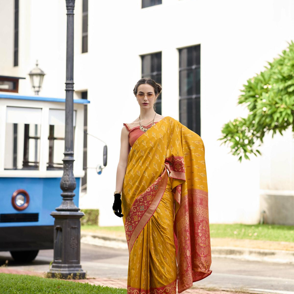 Banarasi Silk Saree with Zari Perfection