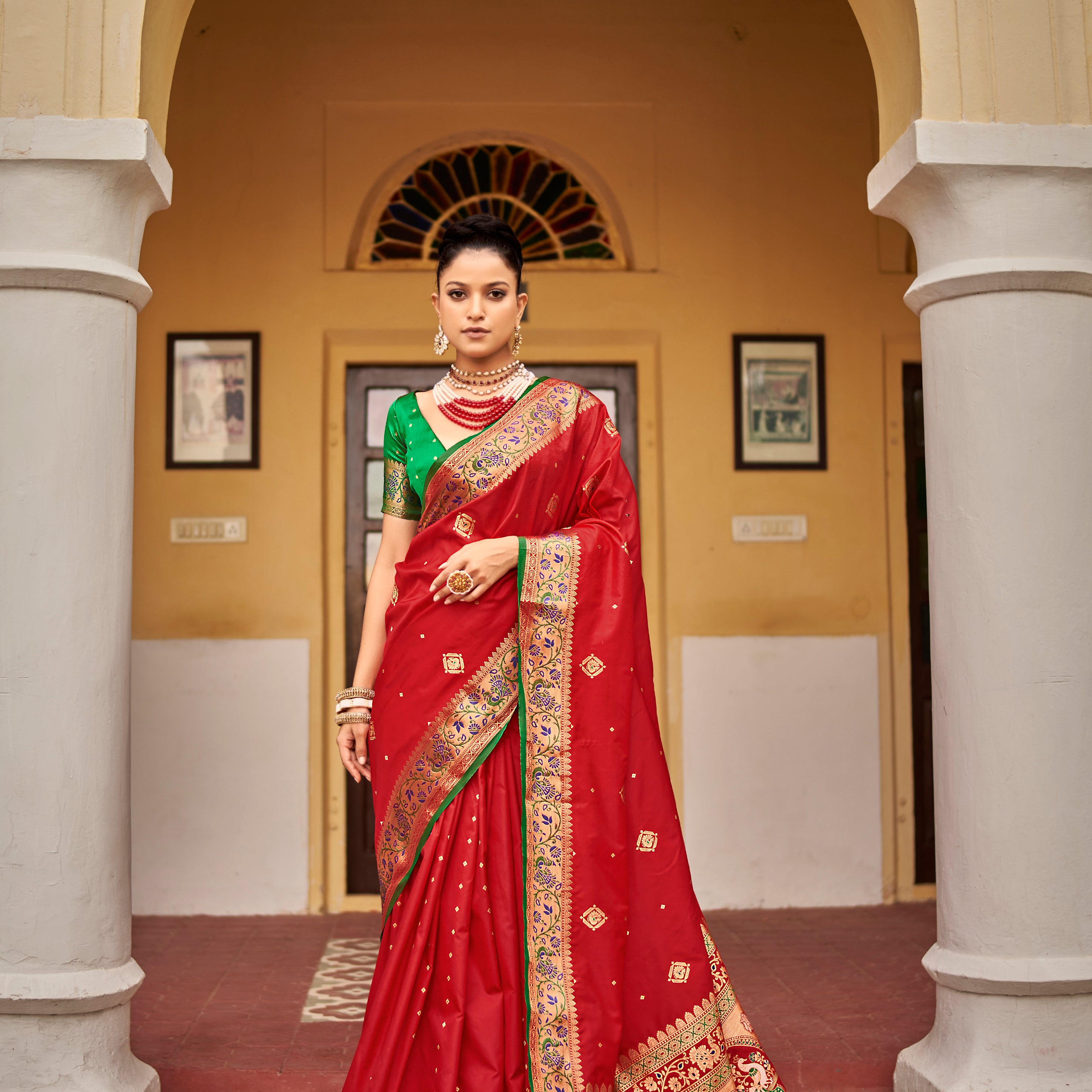 Exquisite Banarasi Paithani Silk Saree with Rich Peshwai Pallu