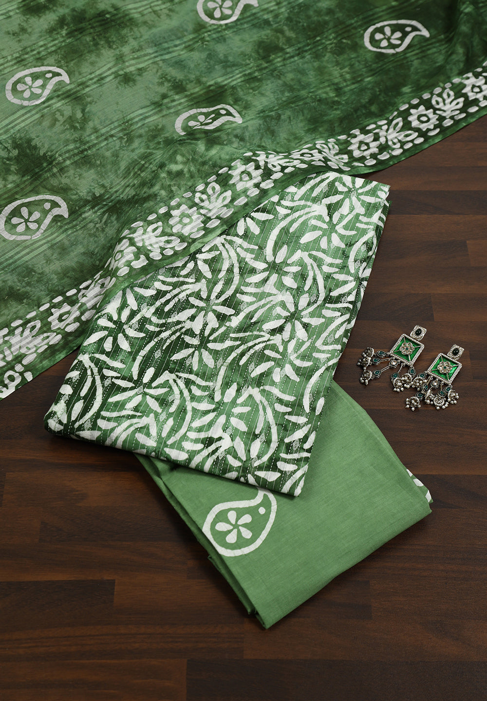 Fashionable Printed Unstitched Suits