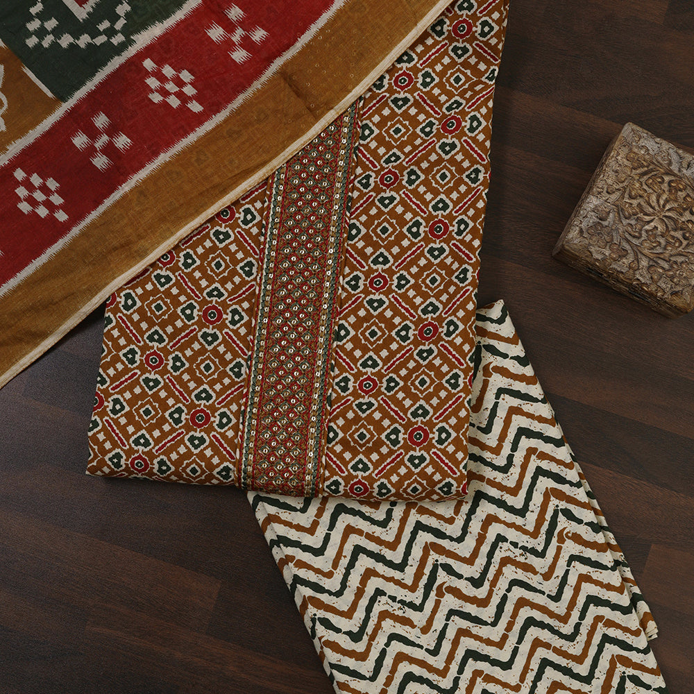 Printed Cotton Fabric Unstitched Suit