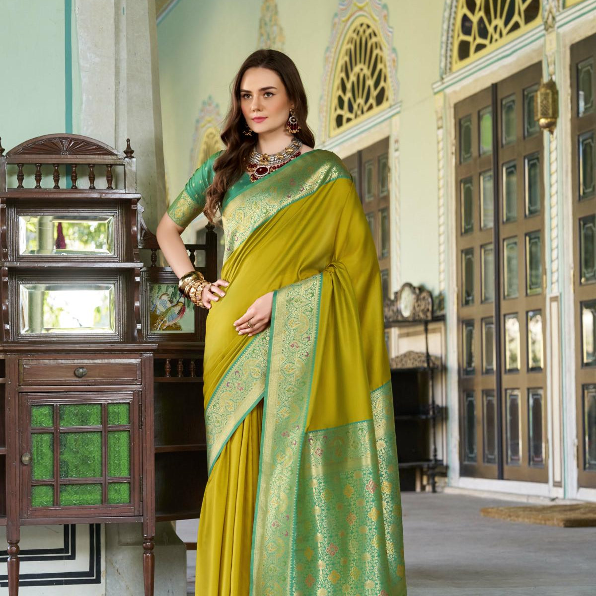 Banarasi Silk Saree with Zari Perfection
