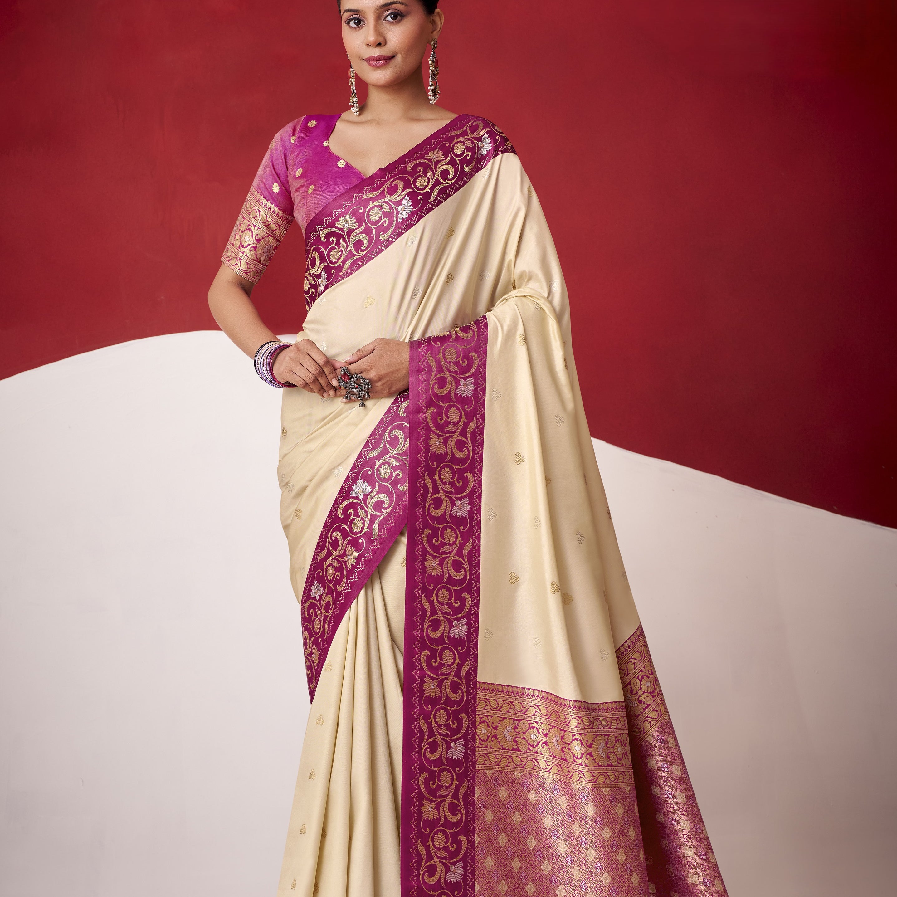 Dual-Tone Contrast Satin Silk Saree With Zari Pallu