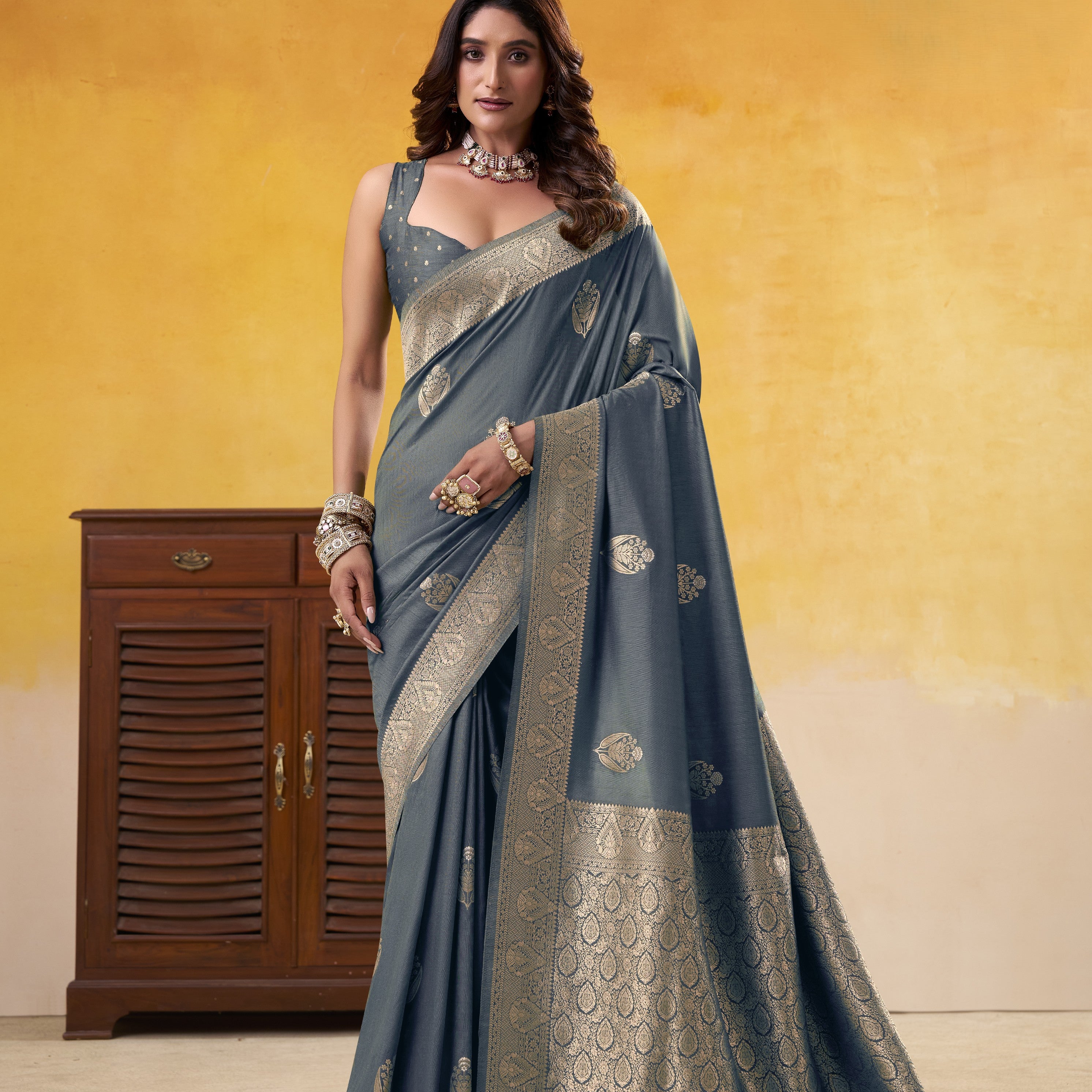 Silk Saree with Zari Perfection