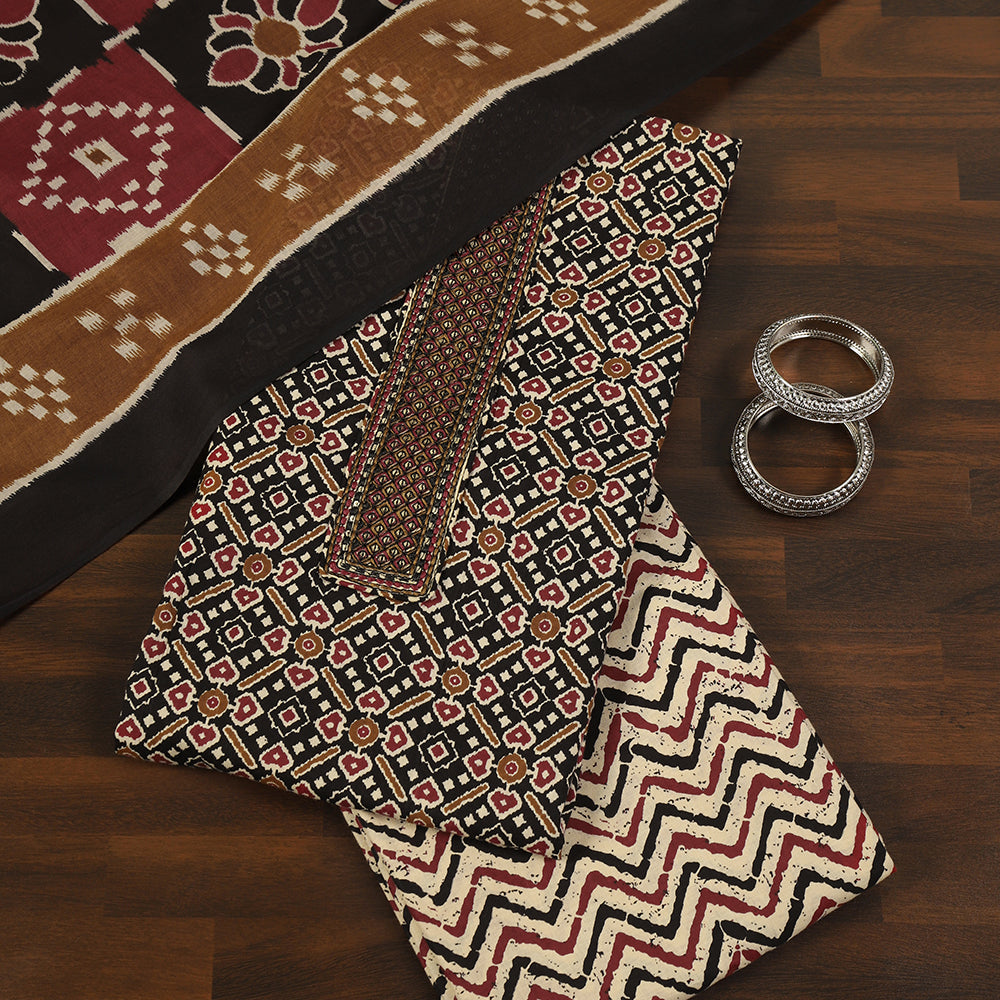 Printed Cotton Fabric Unstitched Suit