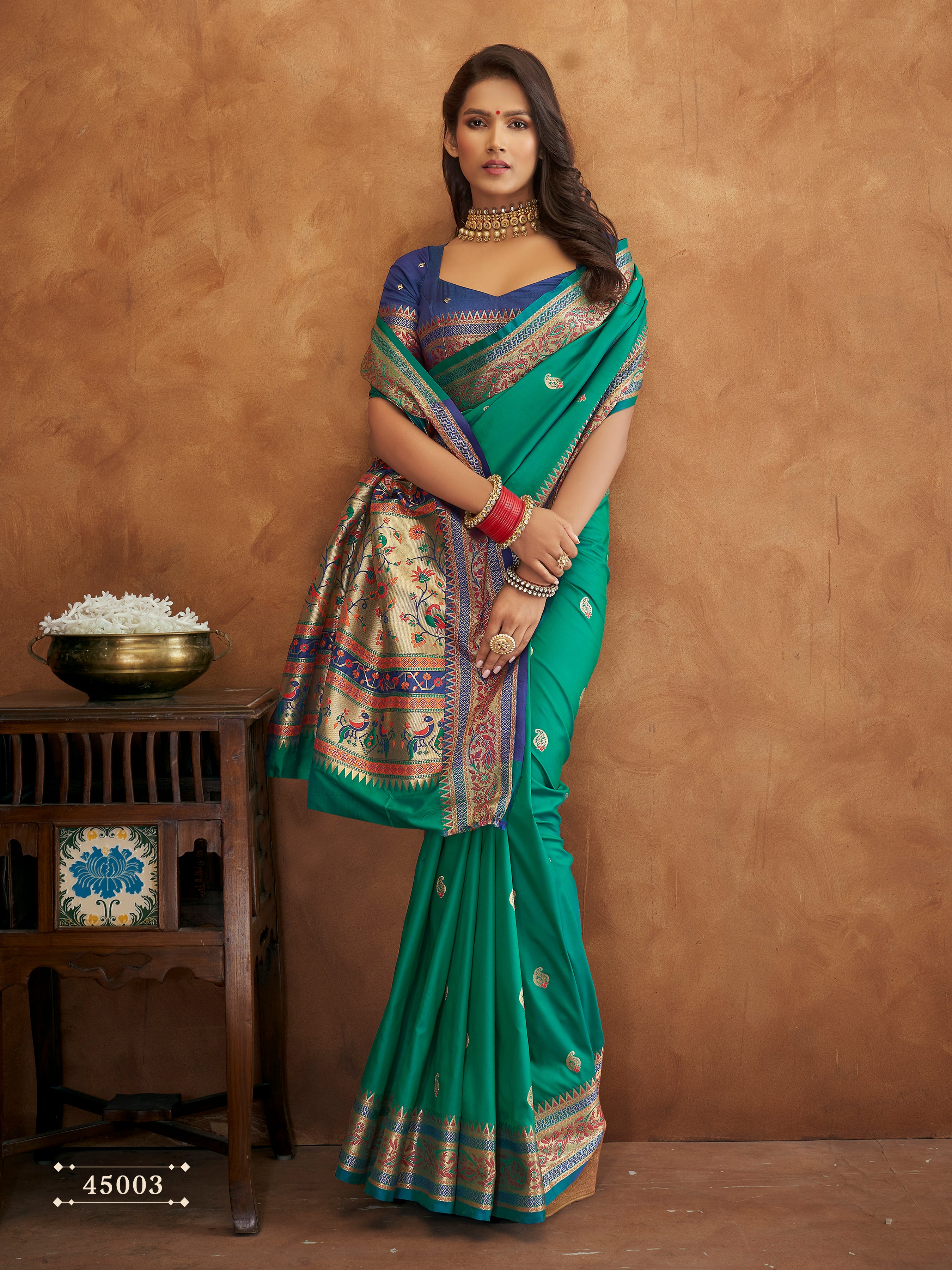 Exquisite Banarasi Paithani Silk Saree with Rich Peshwai Pallu