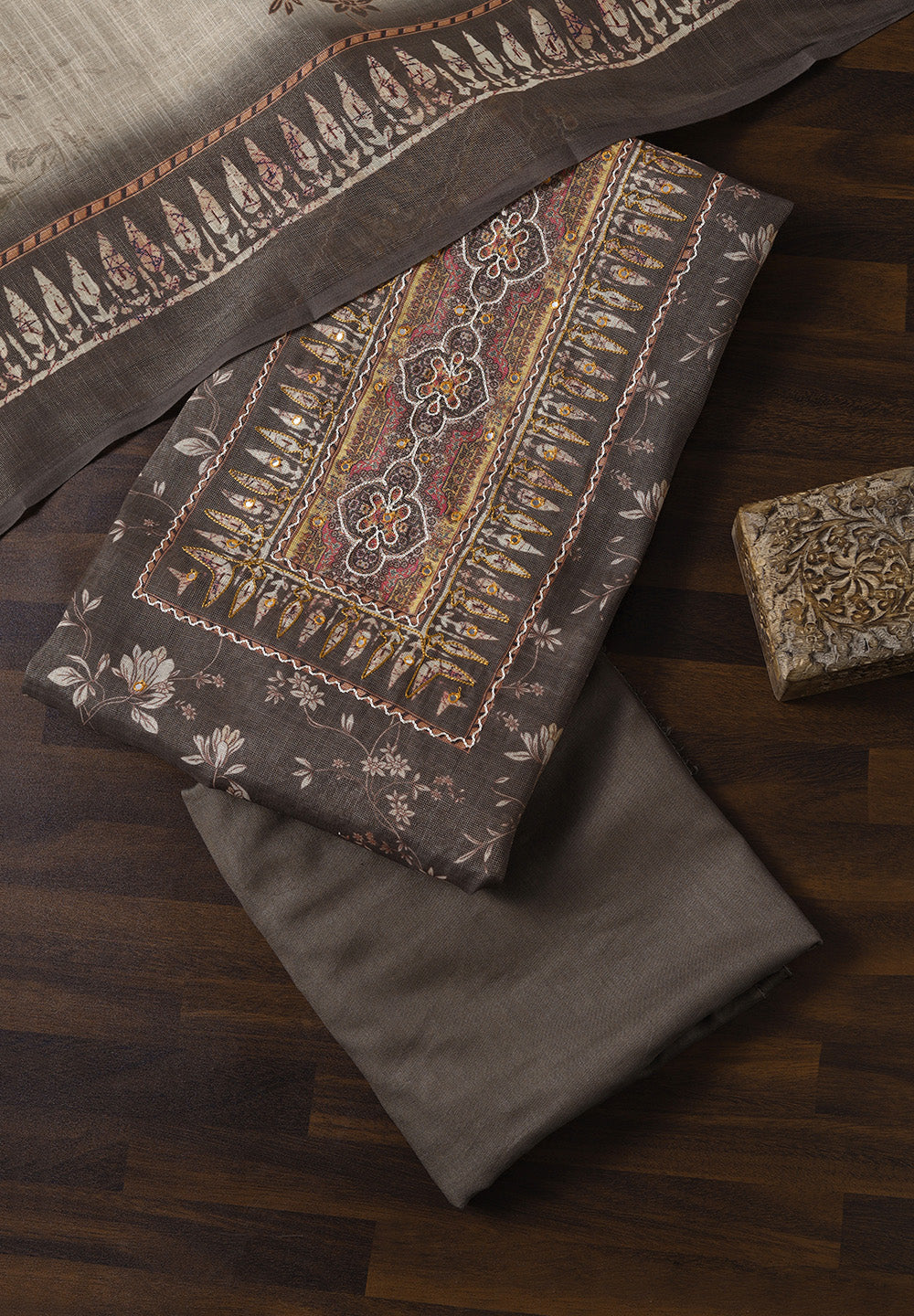 Printed Linen Cotton Unstitched Suit With Thread Work