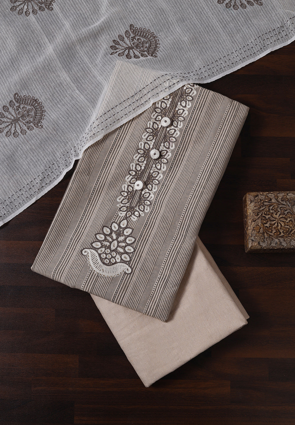 Grace in Every Thread: Cotton Printed Suit with Elegant Thread Accents