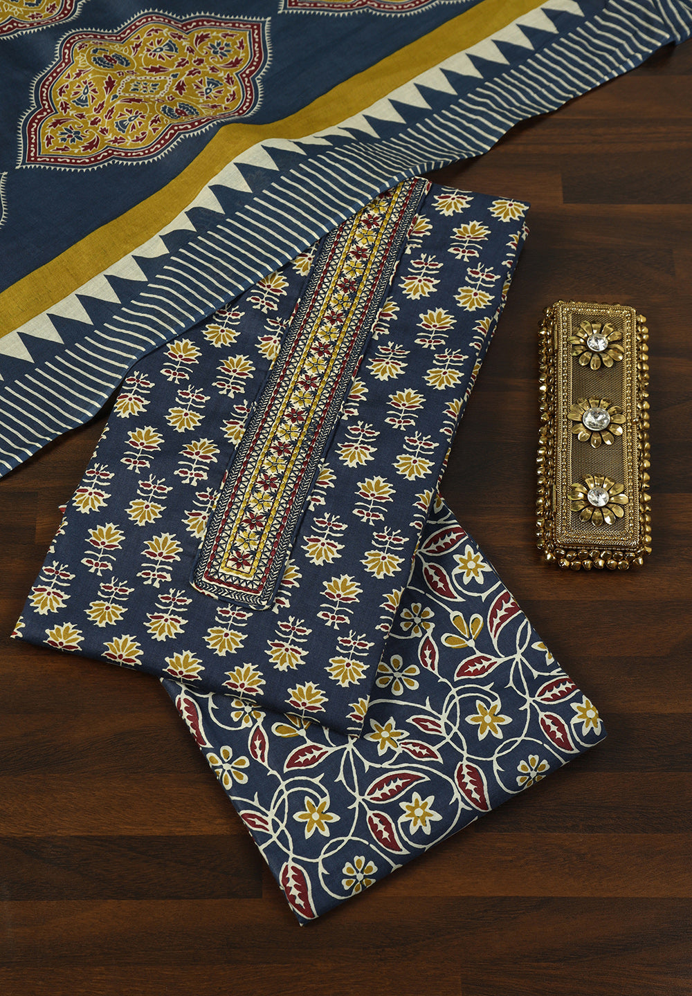 Cotton Unstitched Suit with Stylish Neck Patch