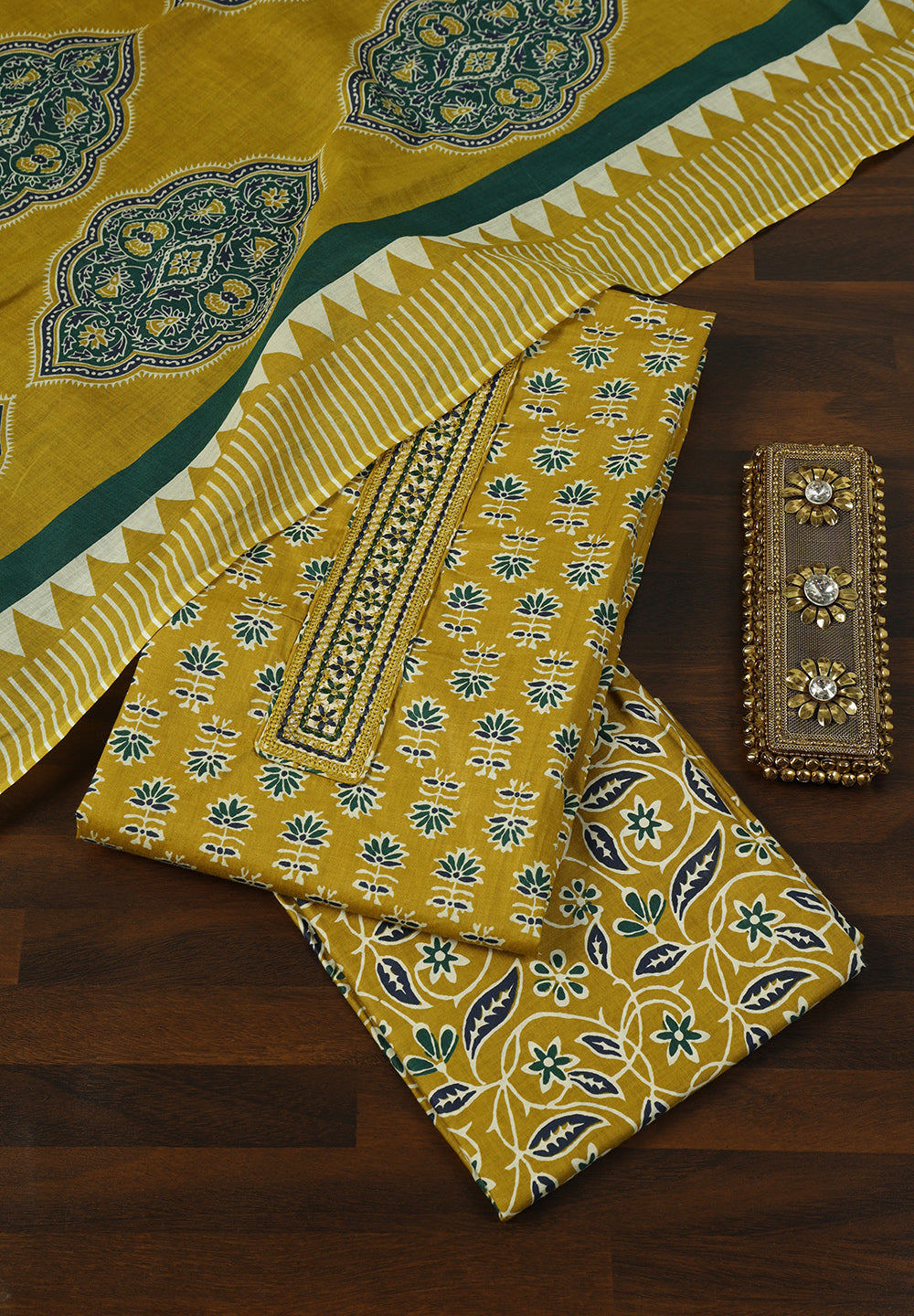 Cotton Unstitched Suit with Stylish Neck Patch