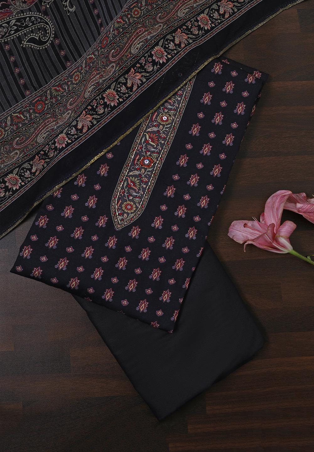 Muslin Cotton Unstitched Fabric Suit With Zarkan Work