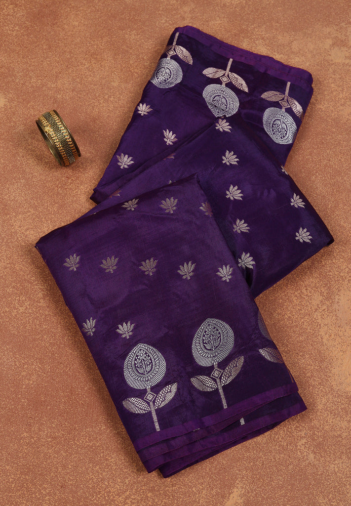 Banarasi Saree with Delicate Zari Work