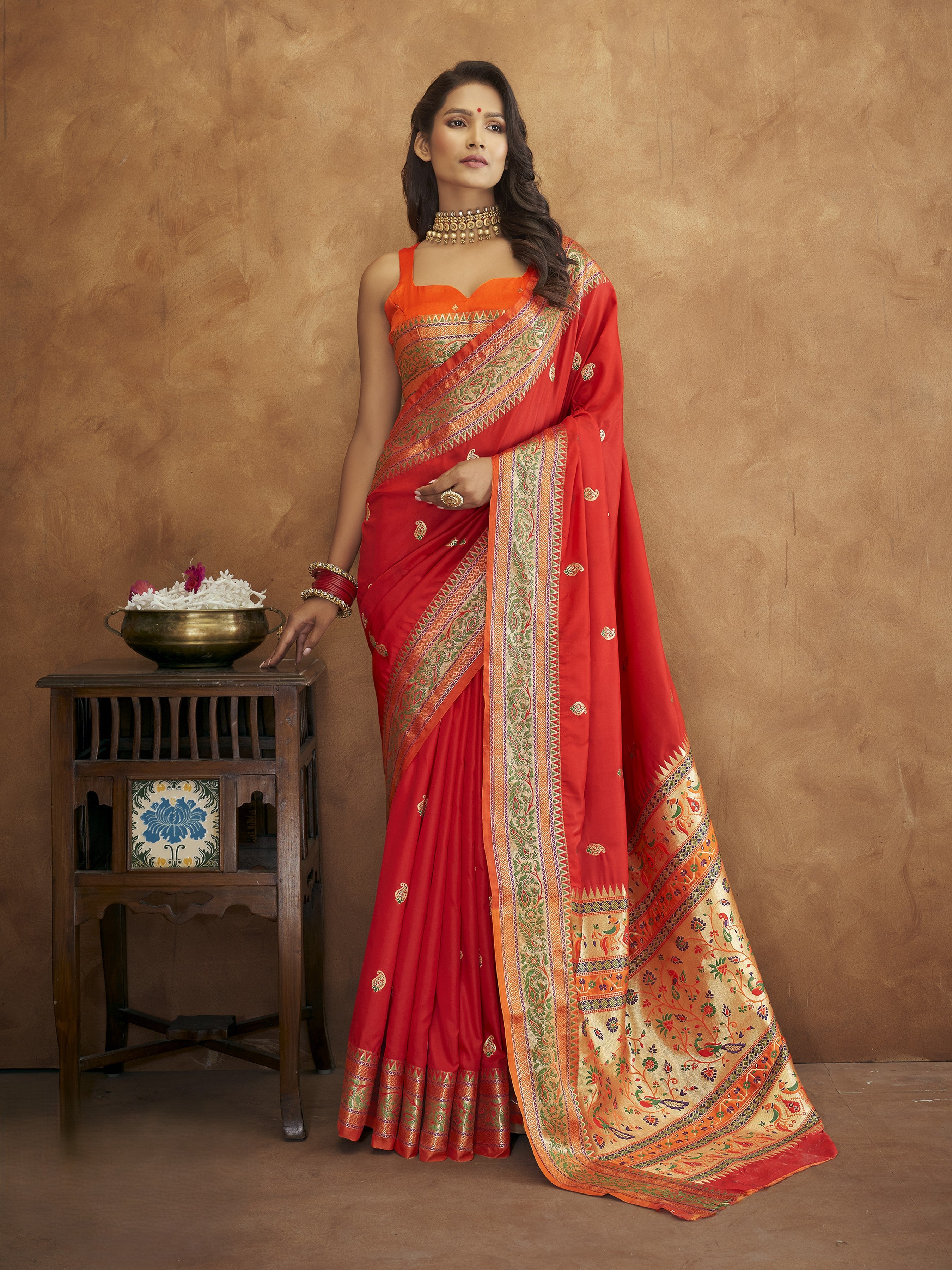 Exquisite Banarasi Paithani Silk Saree with Rich Peshwai Pallu