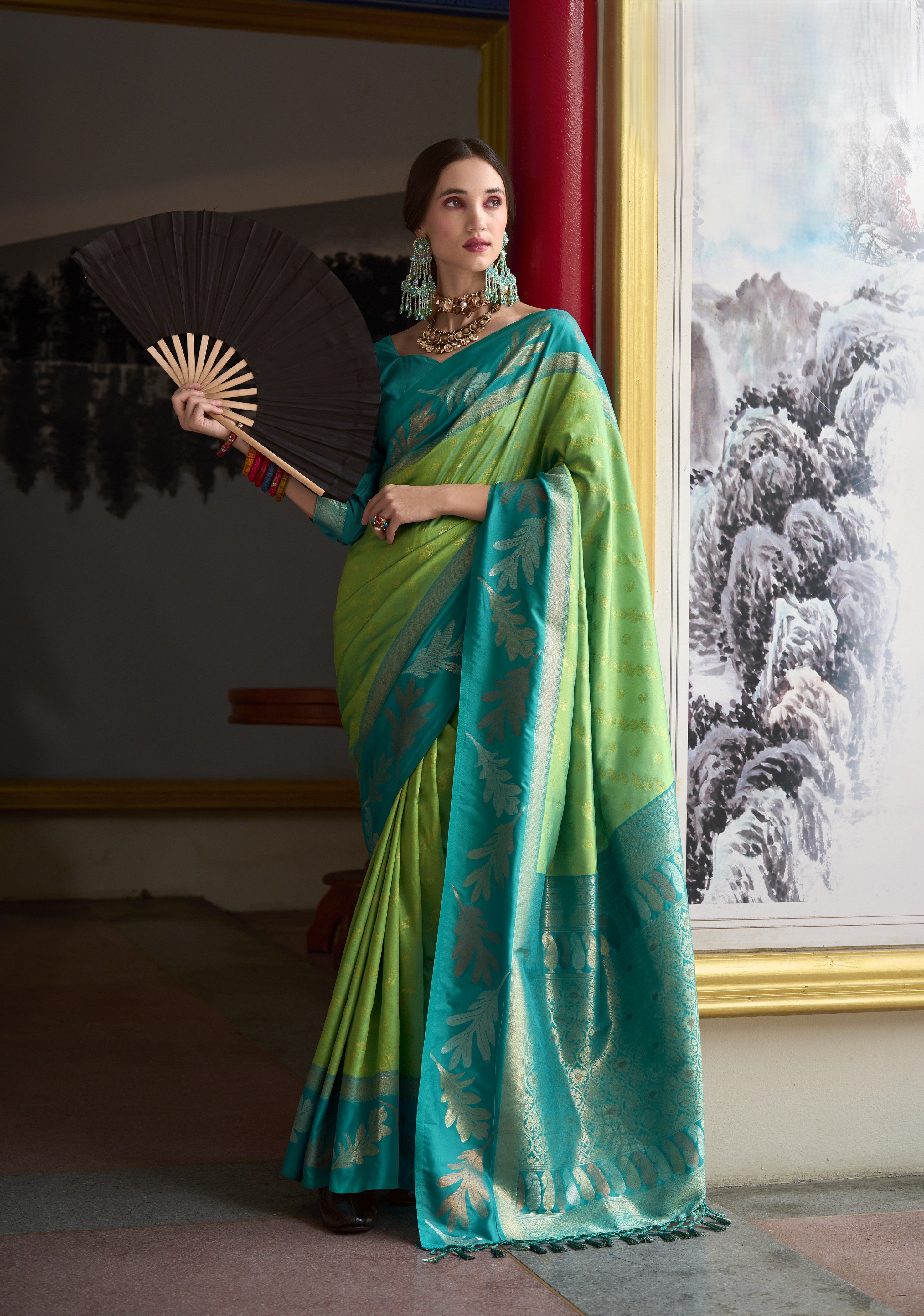 Banarasi Silk Saree With Leaf Motif Zari Border