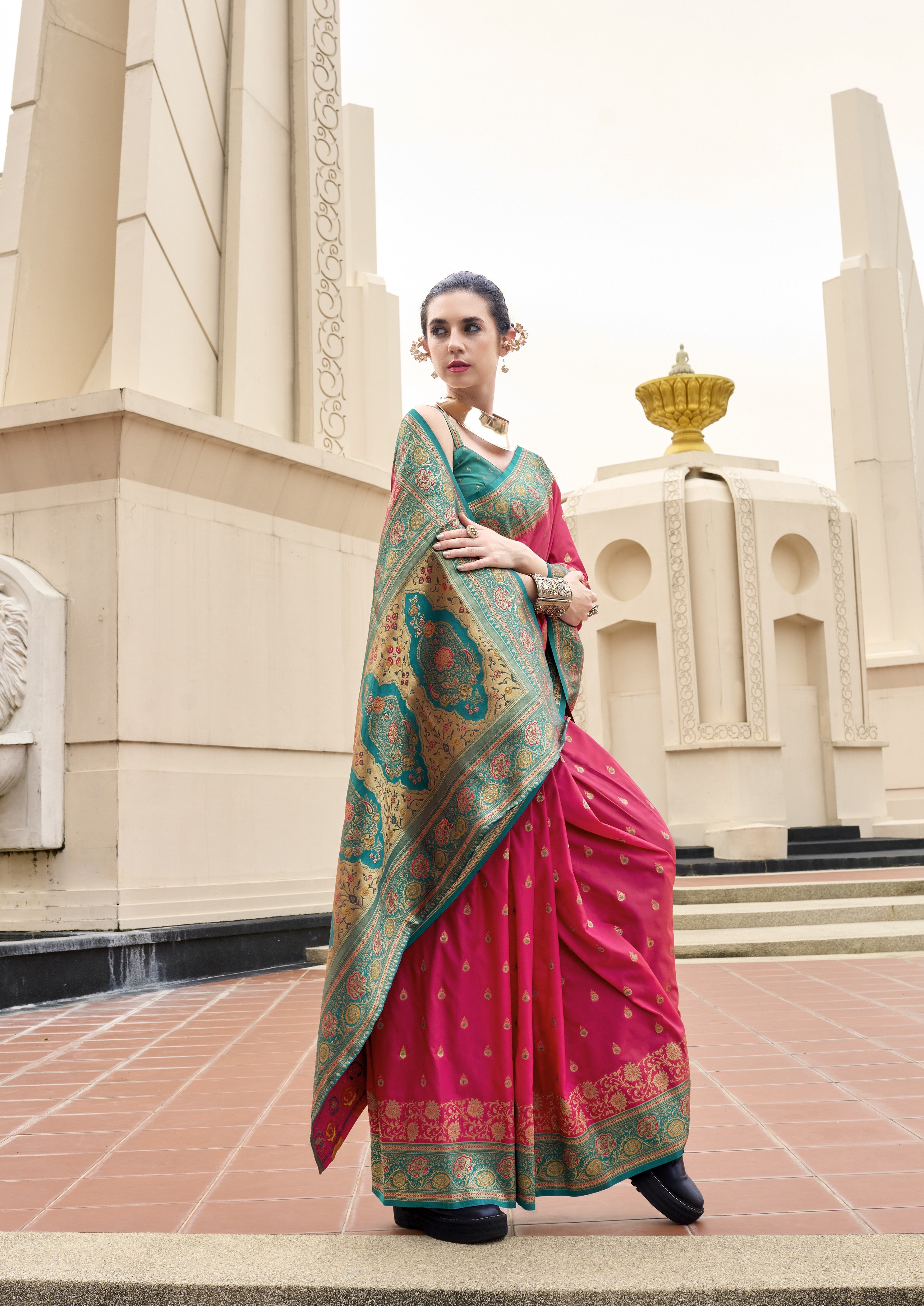 Banarasi Silk Saree With Zari