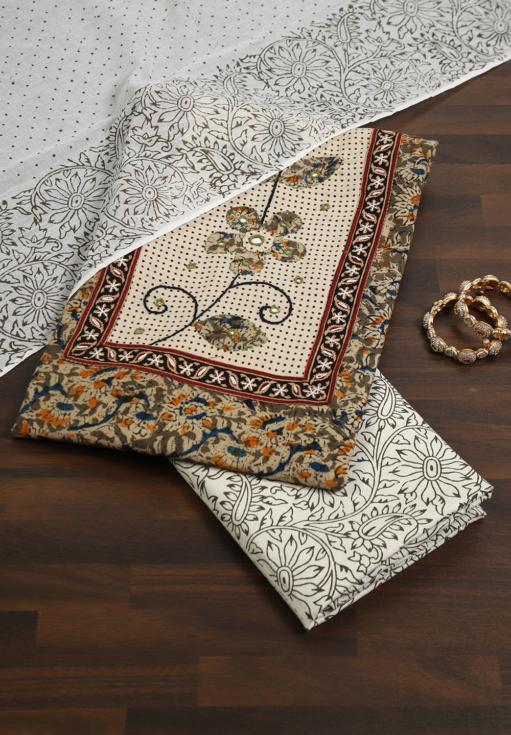 "Printed Perfection: Linen Cotton Unstitched Suit with Stylish Neck Patch"