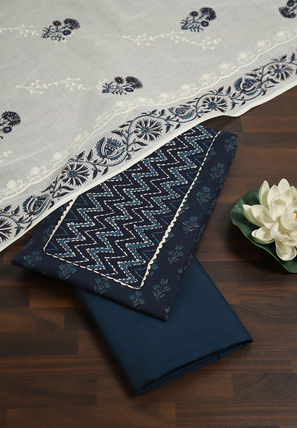 Printed Cotton Fabric unstitched Suit