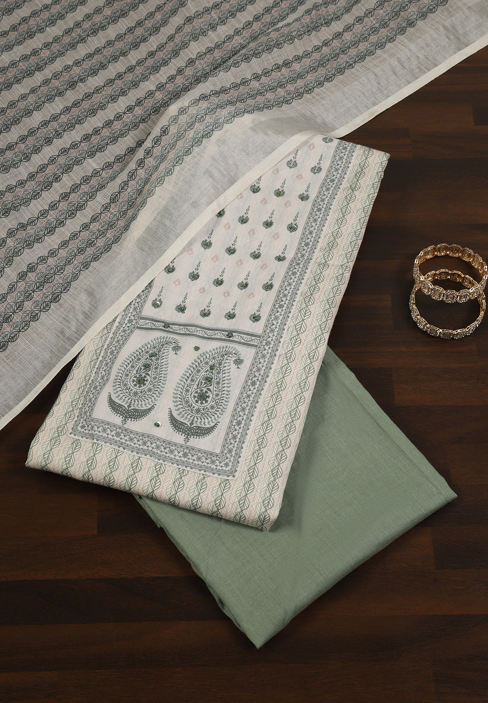 "Printed Perfection: Cotton Unstitched Suit with Stylish Neck Patch"