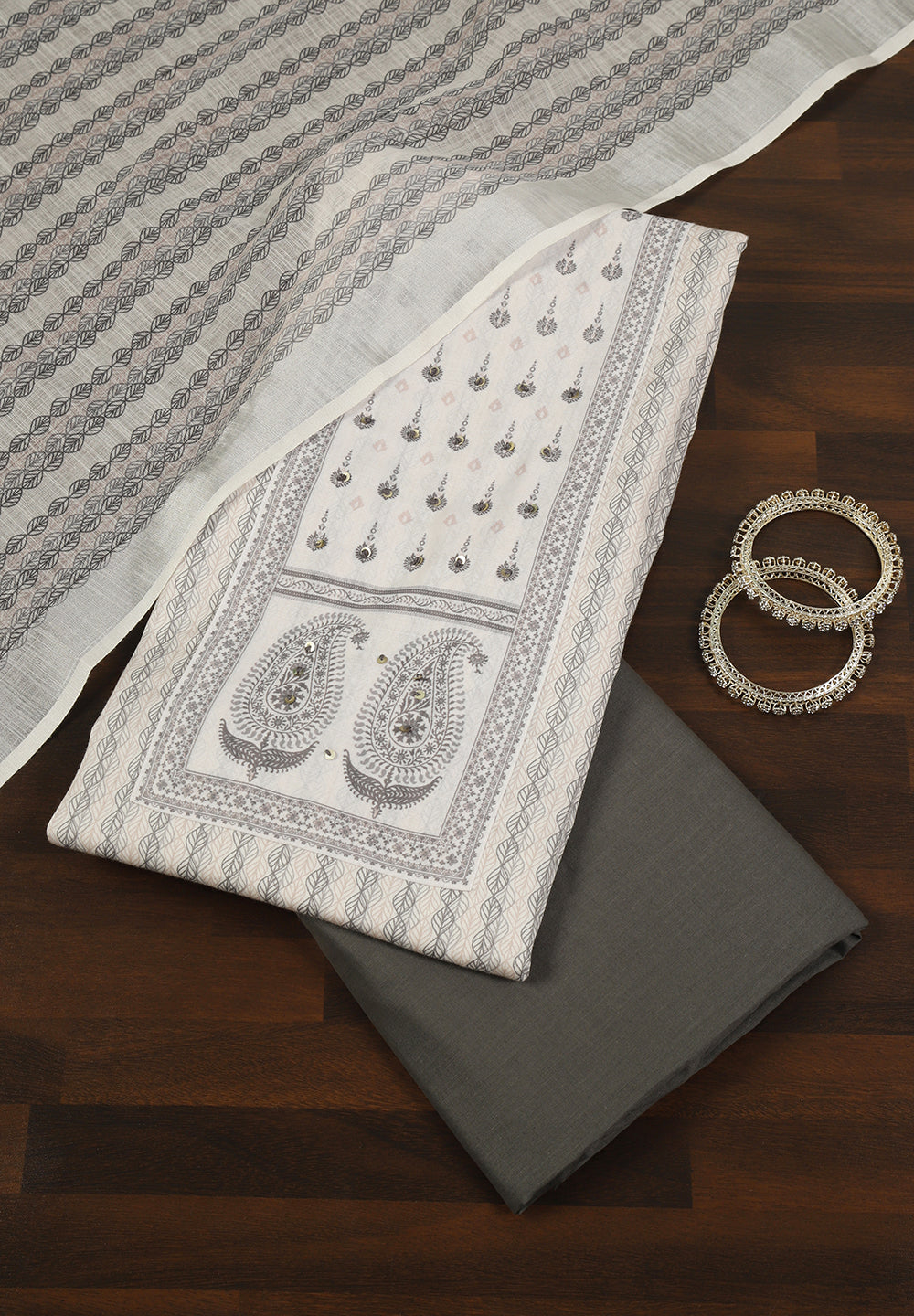 "Printed Perfection: Cotton Unstitched Suit with Stylish Neck Patch"