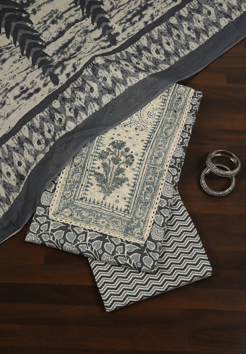 Cotton Unstitched Suit with Stylish Neck Patch